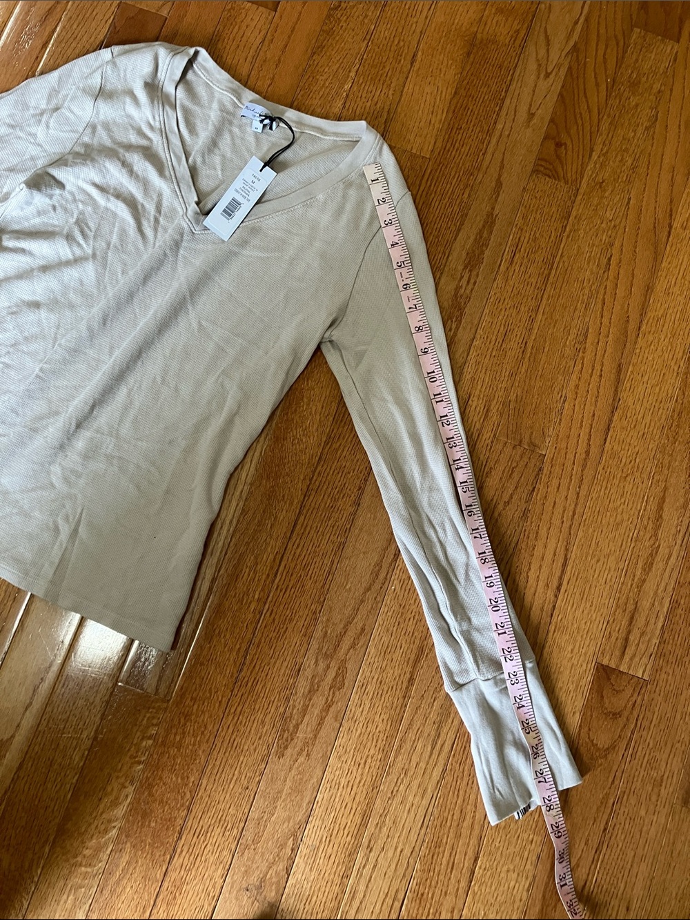 Michael Stars Light Gray V-Neck Long Sleeve Tee - Picture 8 of 8
